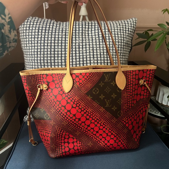 EUC Limited Edition Louis Vuitton x Yayoi Kusama Dots Red Waves Neverfull MM Bag - Picture 3 of 12